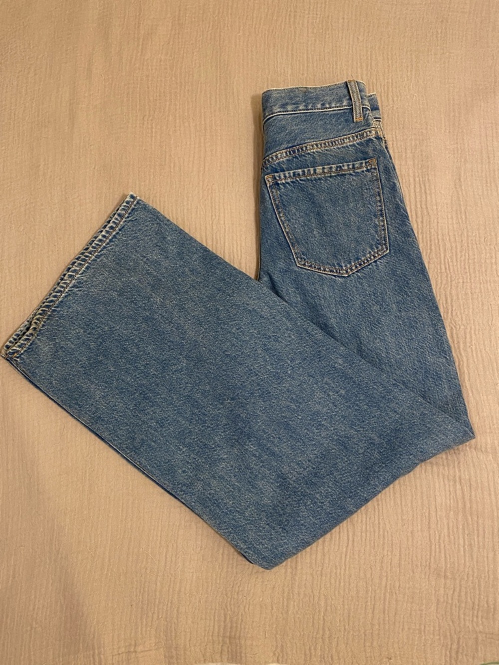 Theory Wide-Leg Denim Jeans in Medium Blue. Size 23